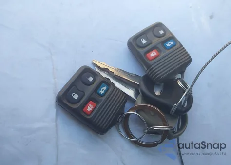 2004 Ford Crown Victoria Lx from USA, damaged, VIN 2FAFP74W14X123929